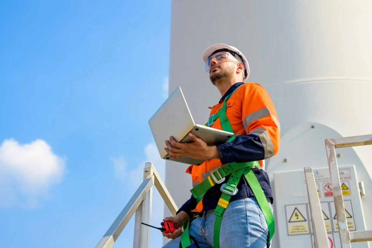 Renewable-energy-engineer-working-on-wind-turbine-1