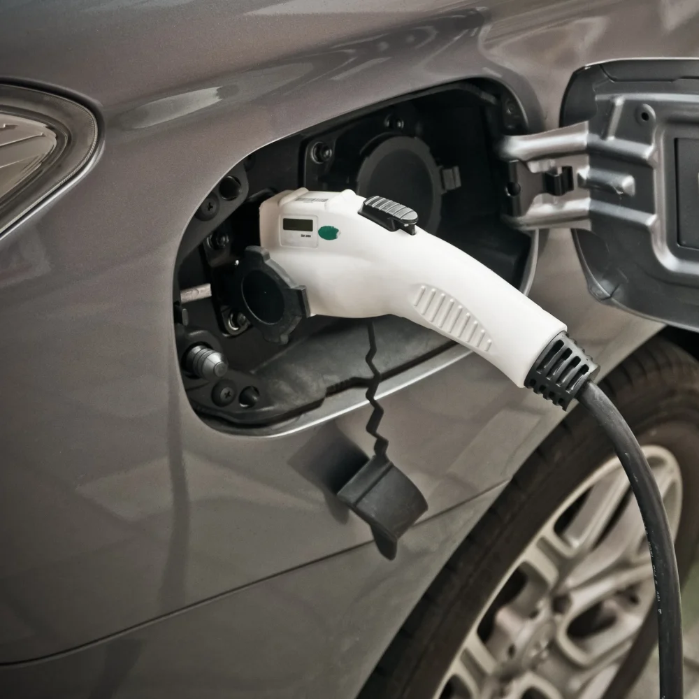 Electric-vehicle-charging.jpg